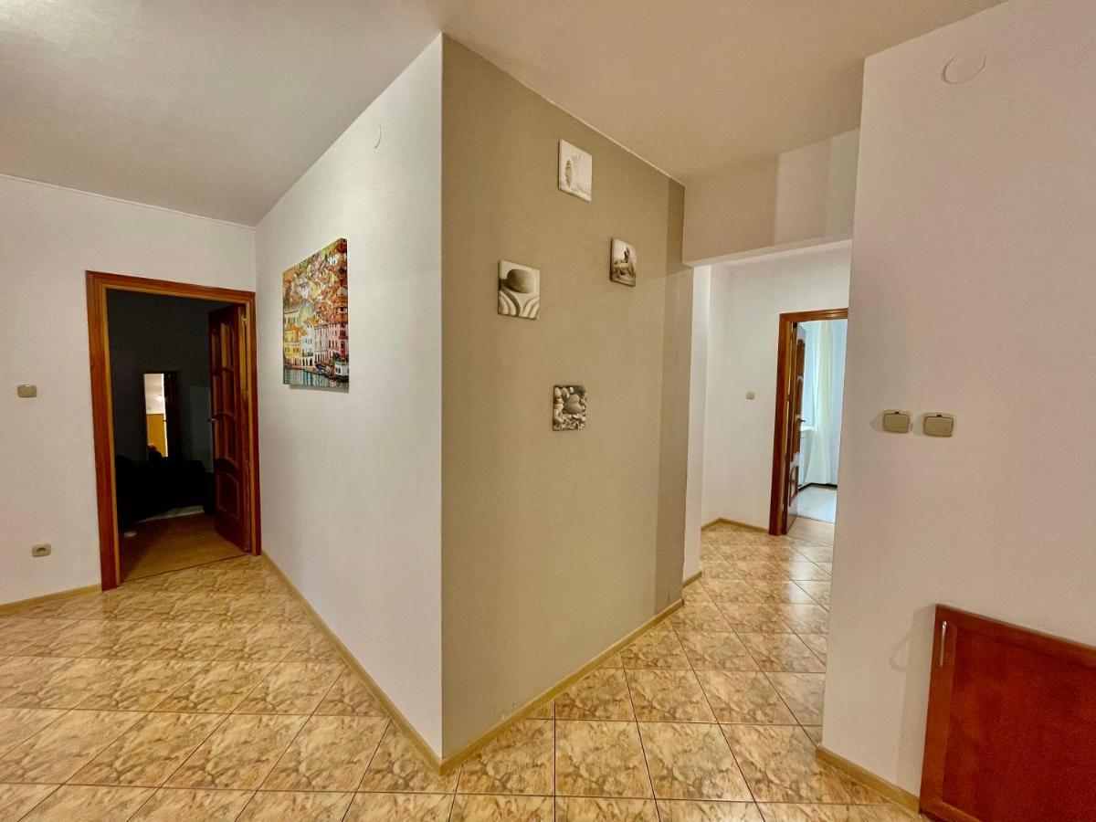 Appartamento Warsaw Concierge Wola Ratusz Esterno foto
